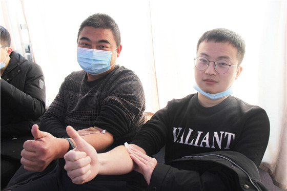 血液是生命的禮物——中國聯(lián)通安康市分公司、安康大數(shù)據(jù)運營有限公司聯(lián)合開展冬季應(yīng)急獻(xiàn)血活動